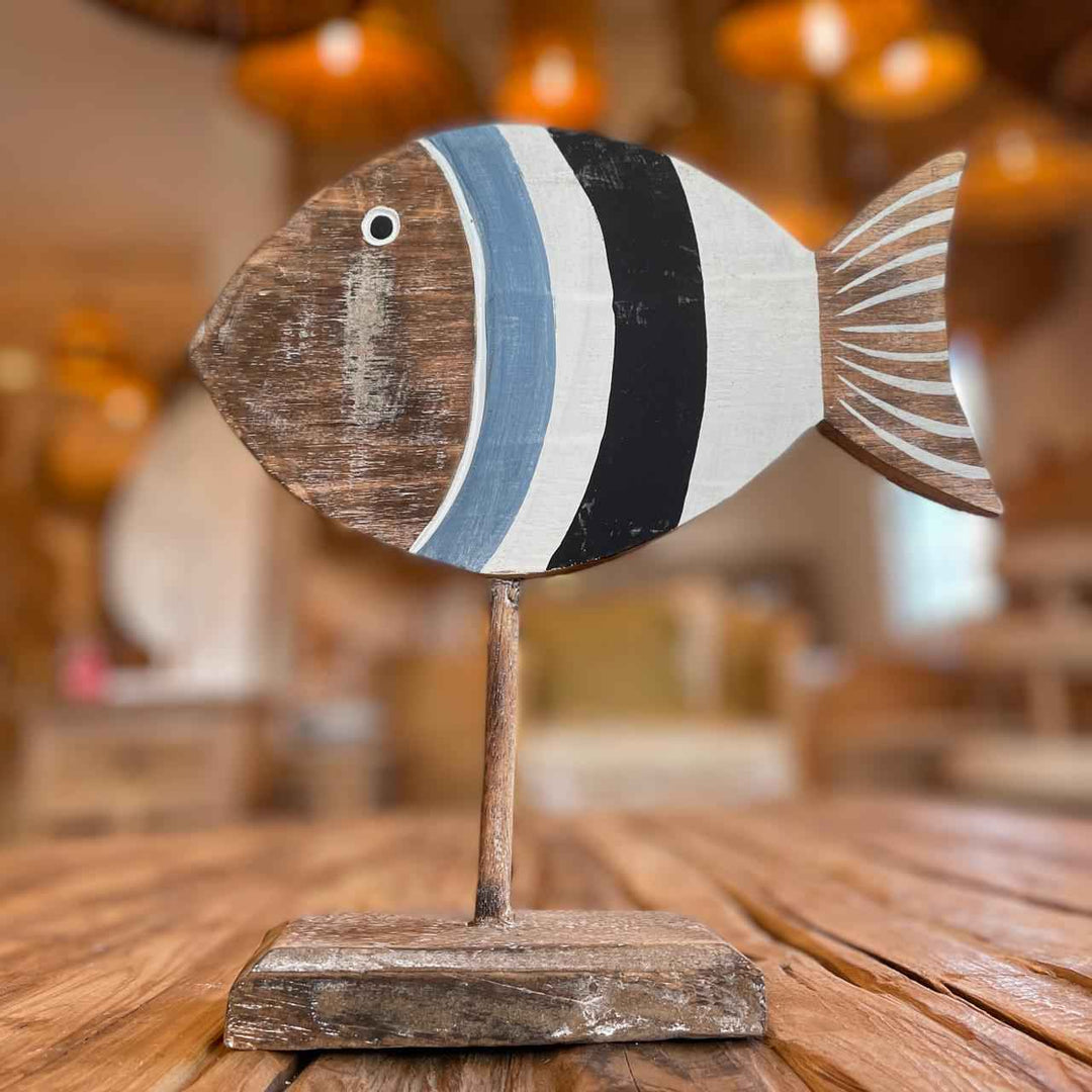 Peixe de Madeira Listrado Espetado  - Preto