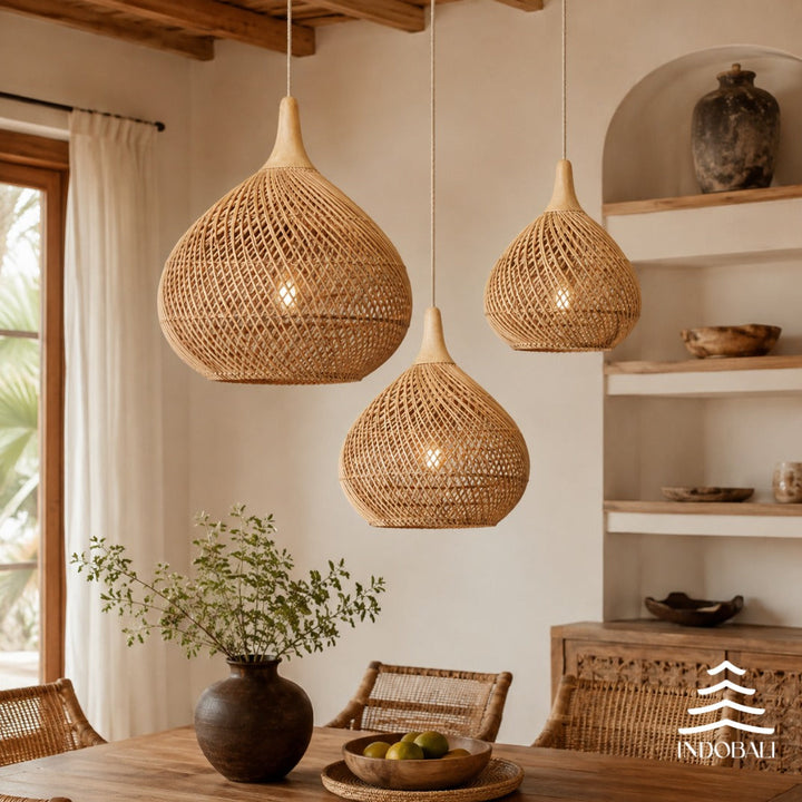 Luminária Rattan Redonda Base Madeira