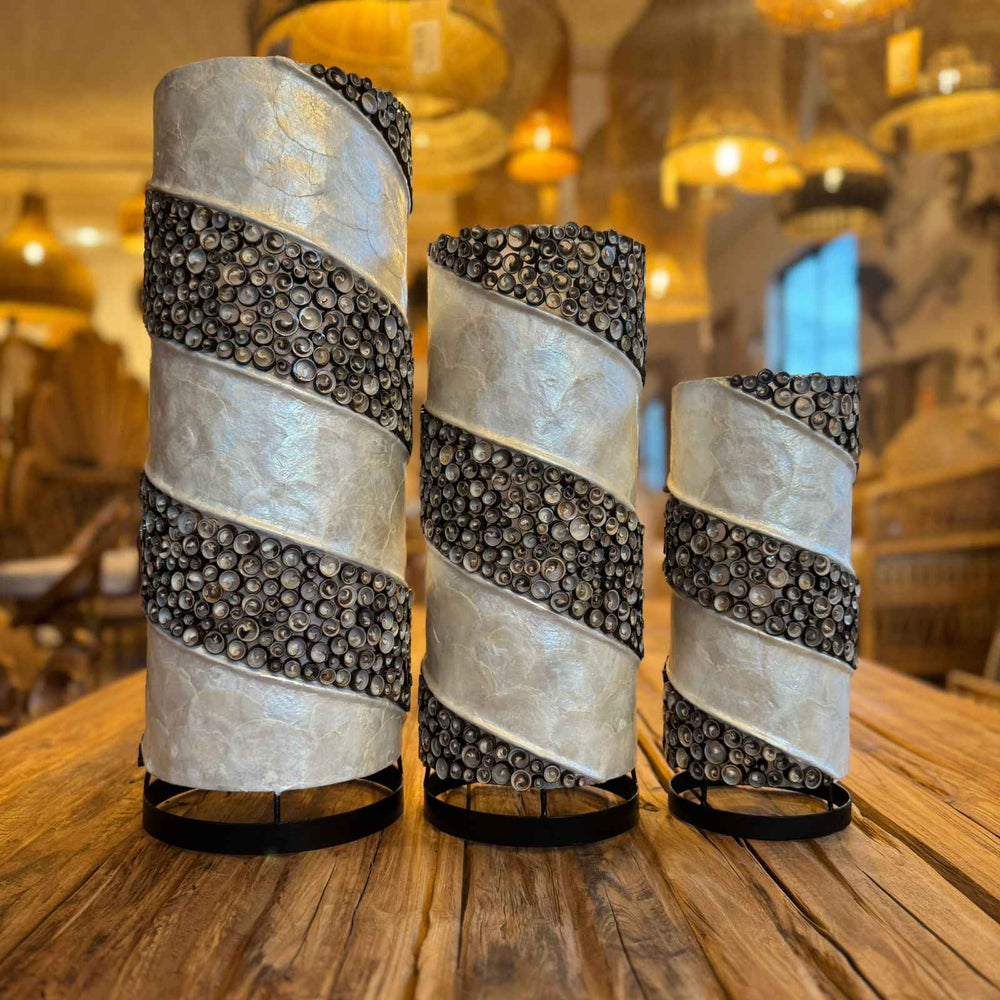 Abajur Listrado de Conchas