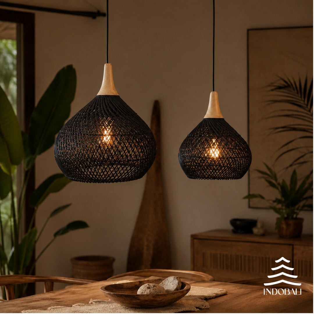 Luminária Rattan Redonda Base Madeira Preto
