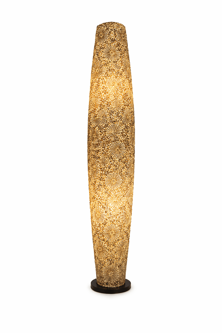 Luminária de Chão em Conchas Claras Incrustadas