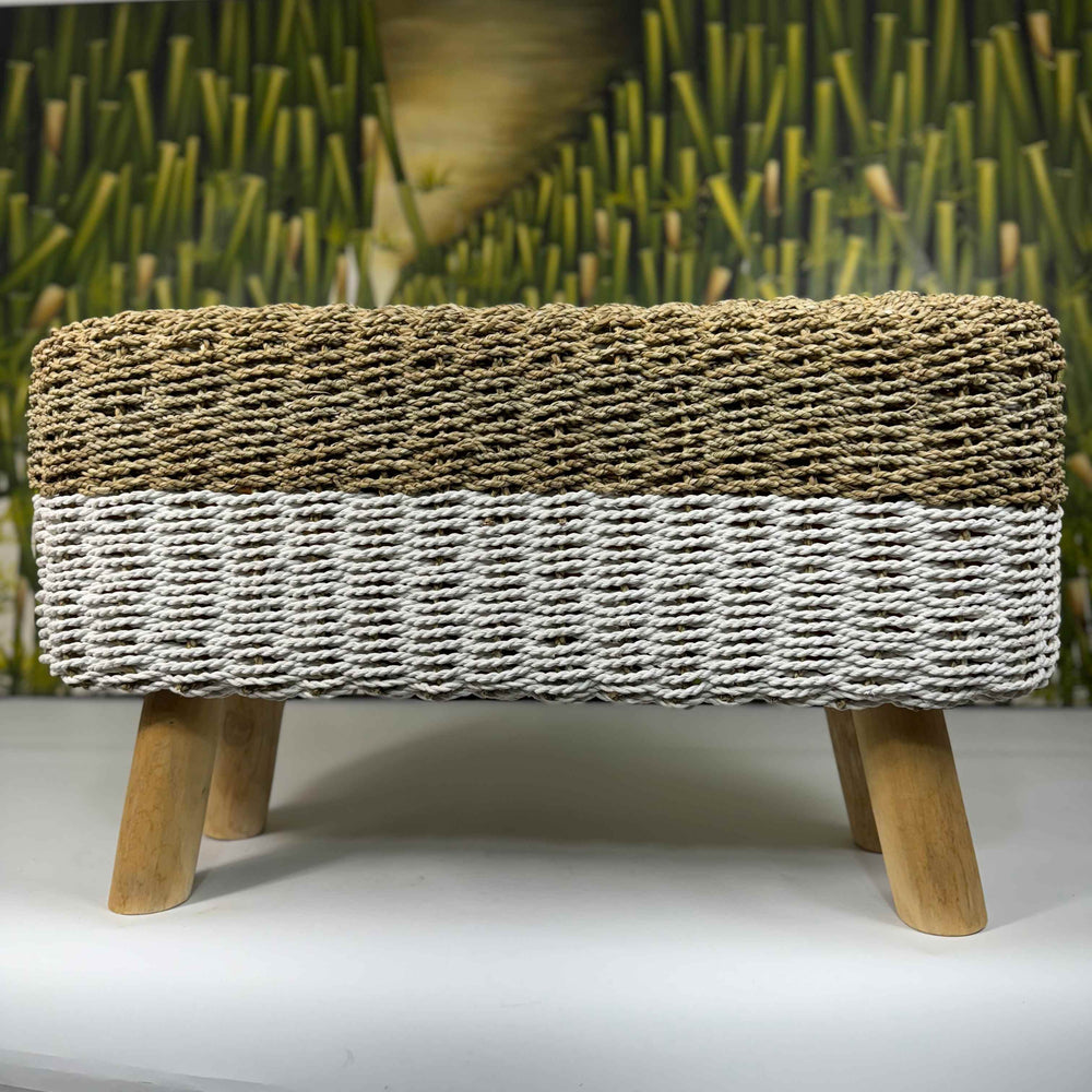 Banqueta Baixa Retangular Fibra Seagrass Branco com Bege - IndoBali