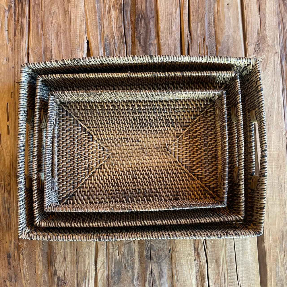 Bandeja alça embutida - Rattan Marrom