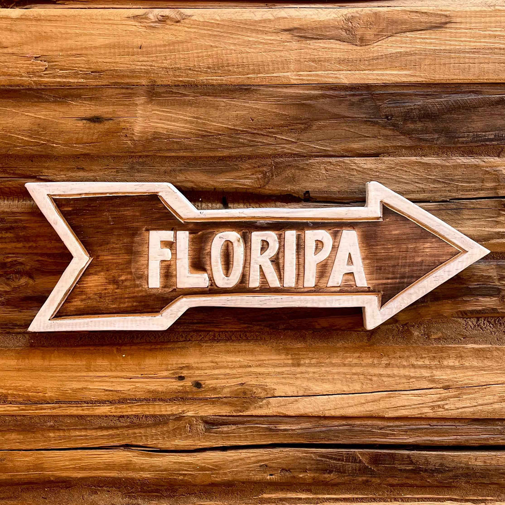 Placa Seta de Madeira Floripa - Marrom